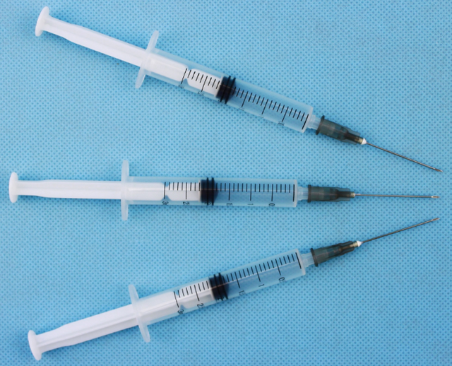 Medizinische Einweg-Spritze 0,5 ml 1ml Luer-Verriegelung und Slips-Stirnsringe für Krankenhaus Verwendung 3 Teil Einweg-Kunststoffspritze mit CE-FDA